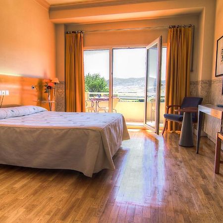 Hotel Azar Plasencia Zimmer foto